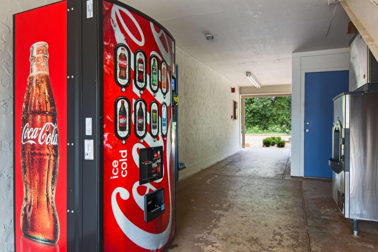 Motel 6-Atlanta, Tx Екстериор снимка