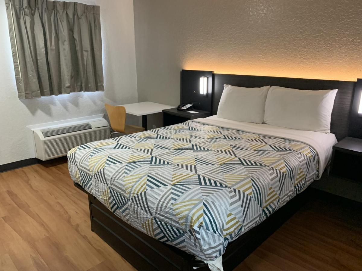 Motel 6-Atlanta, Tx Екстериор снимка