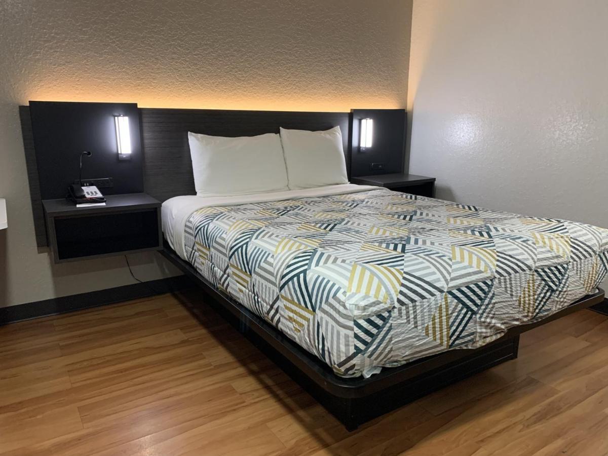 Motel 6-Atlanta, Tx Екстериор снимка