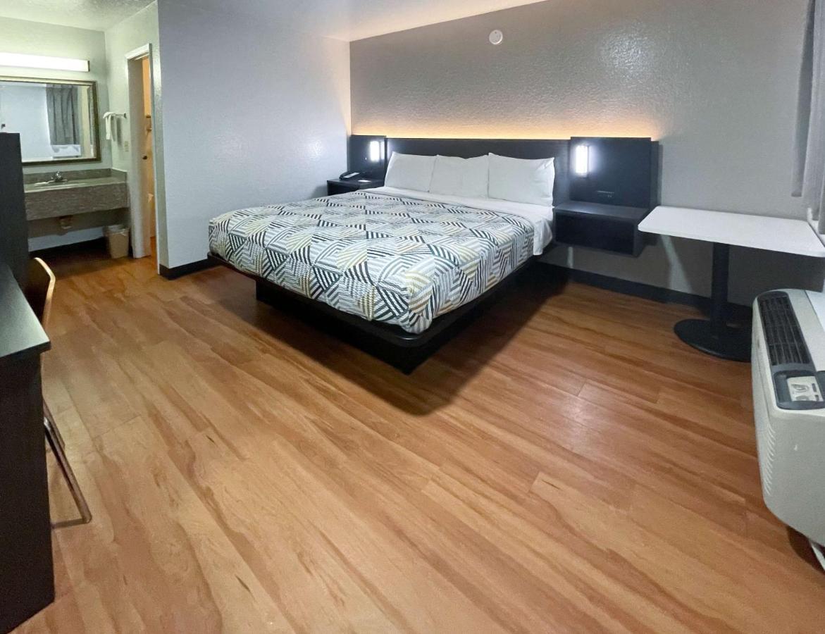 Motel 6-Atlanta, Tx Екстериор снимка